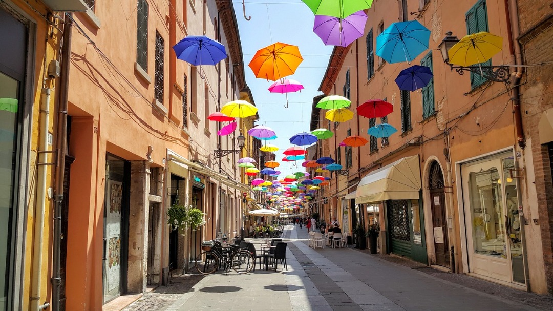 ferrara_1684751_1280.jpg