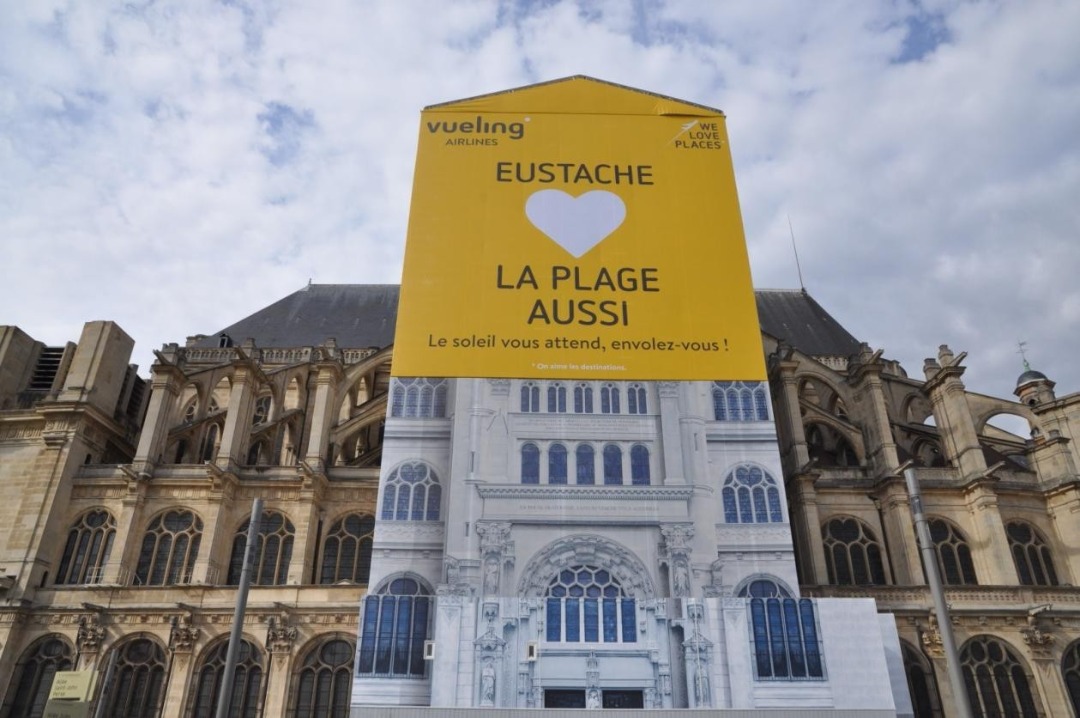 Saint_Eustache_1_Vue_exterieure_du_transept_sud_pendant_la_restauration_de_la_facade.jpg